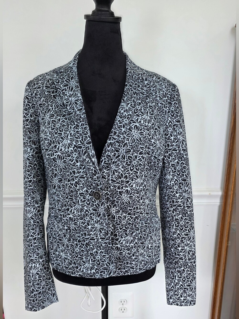 Rafaella Womens Blazer Size 8 Black White Floral Stretch Cotton Single Button